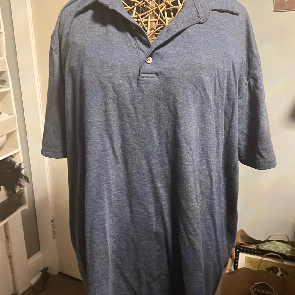 Men's Short-Sleeve Polo in Heather Navy